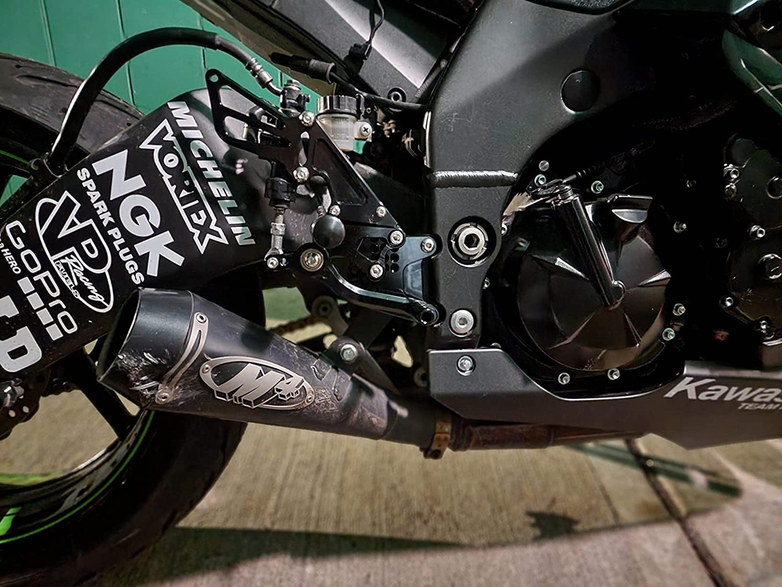 10-FEET ＣＤ Amazon.com: CNC ZX10R 06-10 Motorcycle Adjustable Rearsets